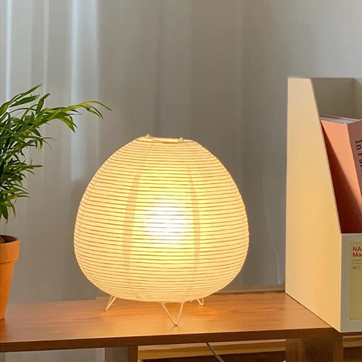 Lampe de table blanche au style scandinave