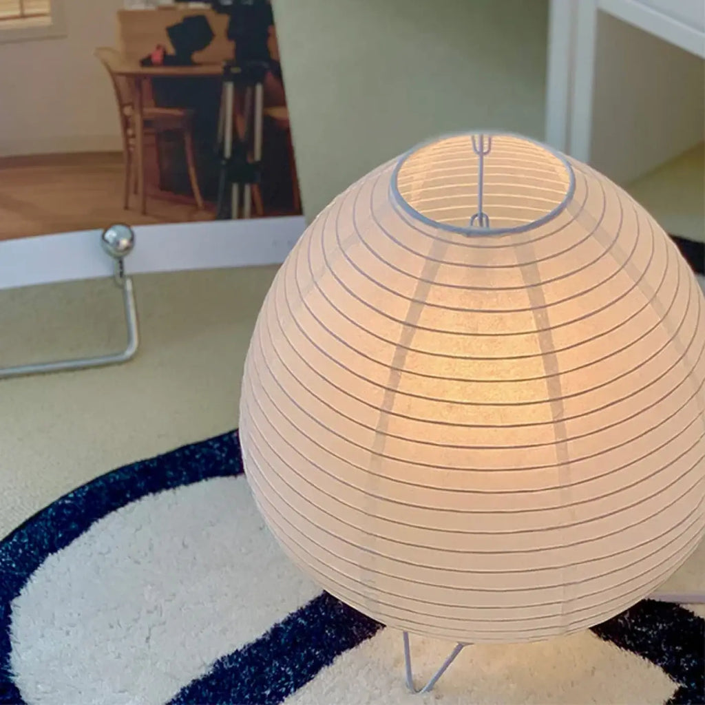 Lampe de table blanche au style scandinave