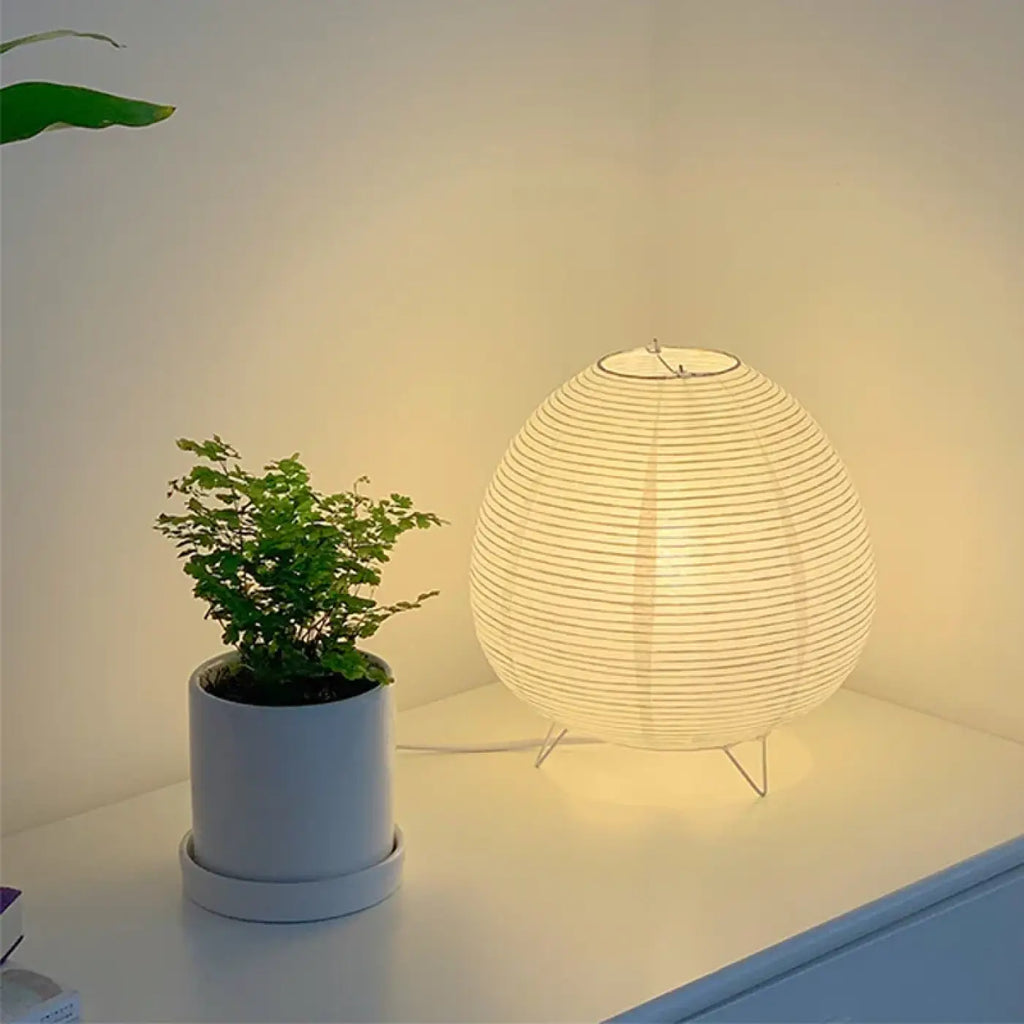 Lampe de table blanche au style scandinave