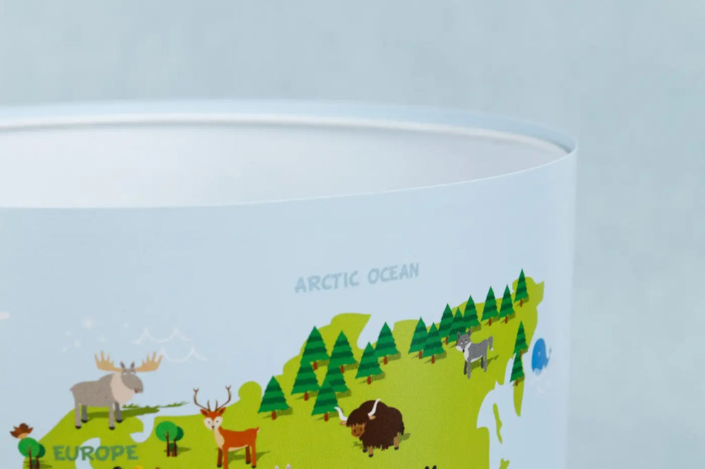 Lampe de chevet enfant en bois, carte du monde bleu et vert clair