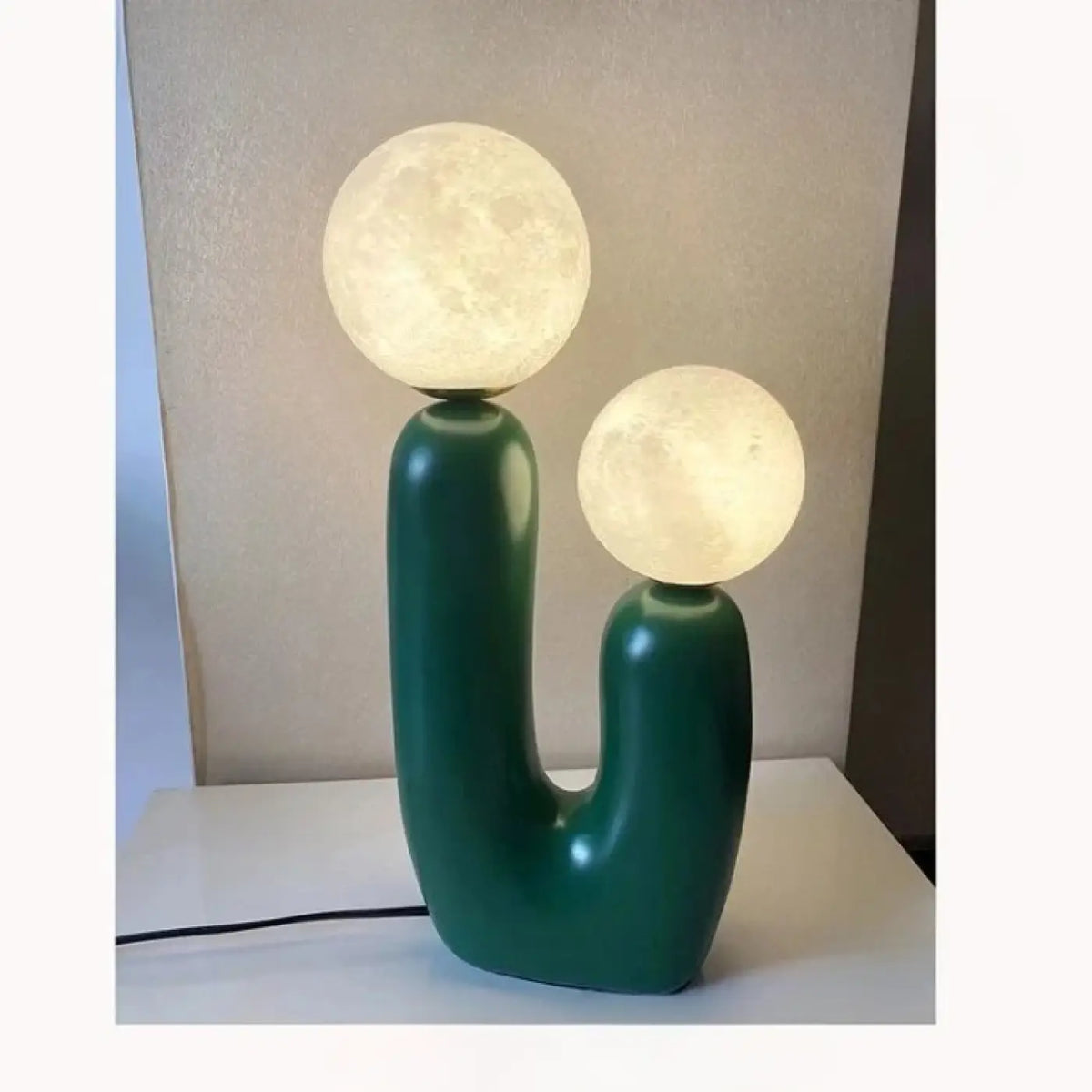 Lampe à poser en forme de U à deux globes, trois coloris, vert