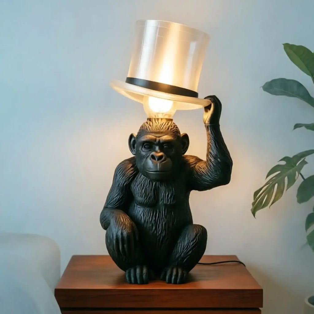 Lampe sculpture gorille au style audacieux
