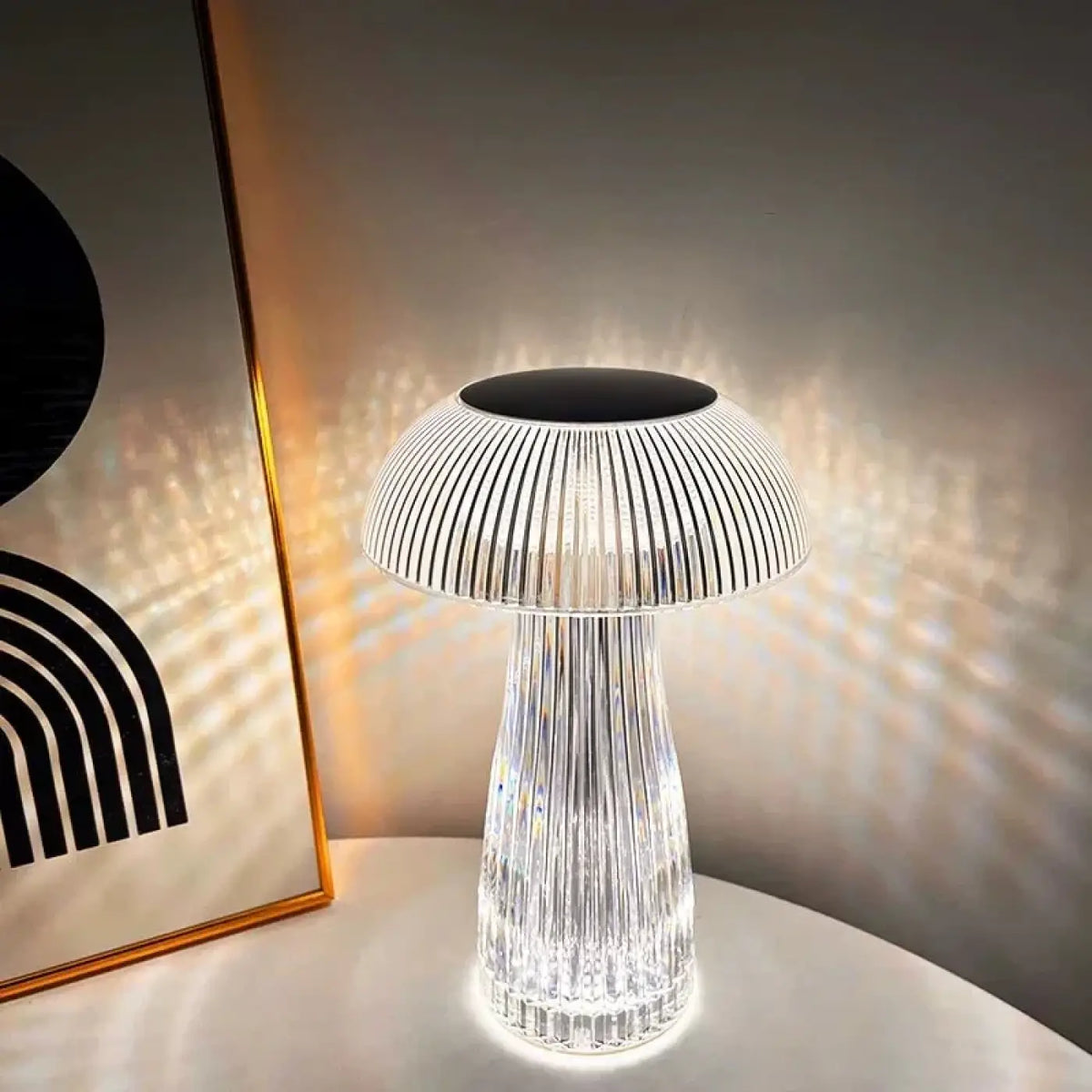 Lampe champignon design à reflets dorés