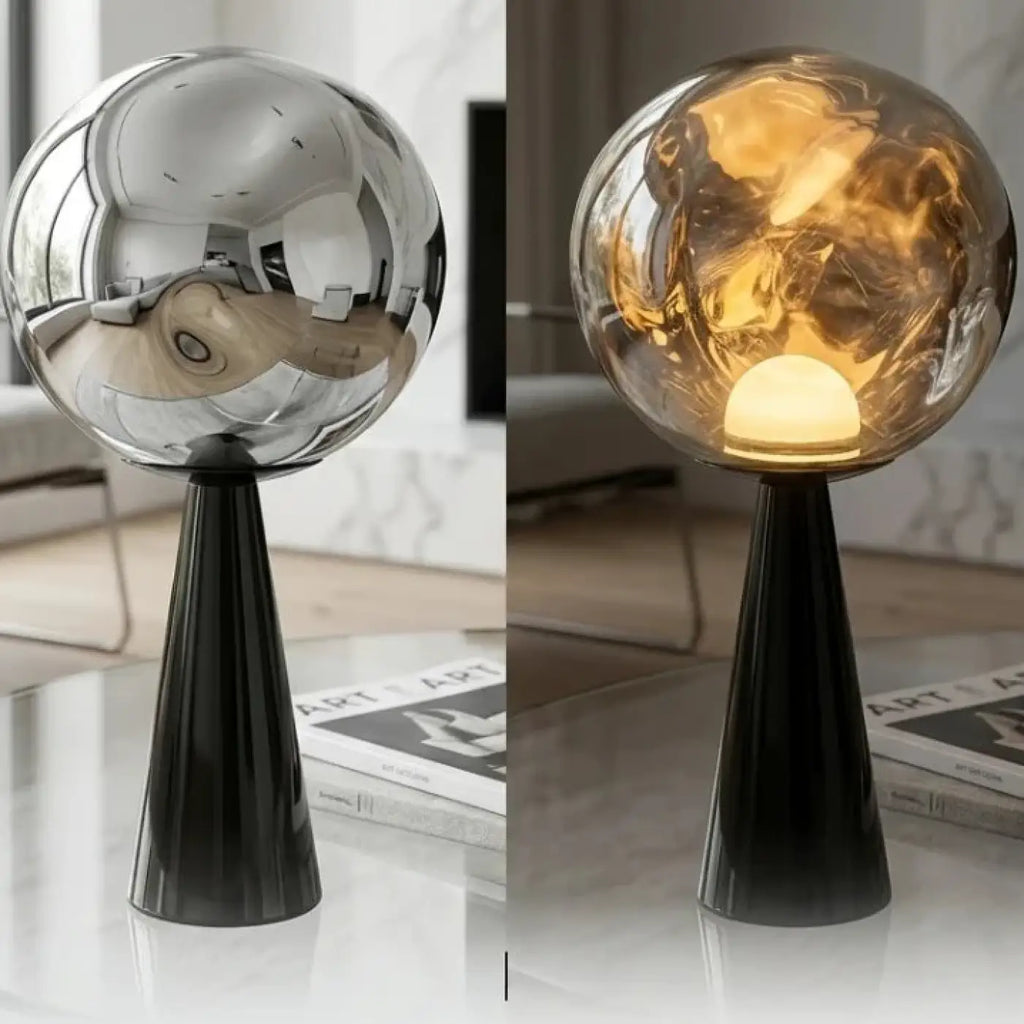 Lampe à poser à globe effet miroir aux reflets fumés