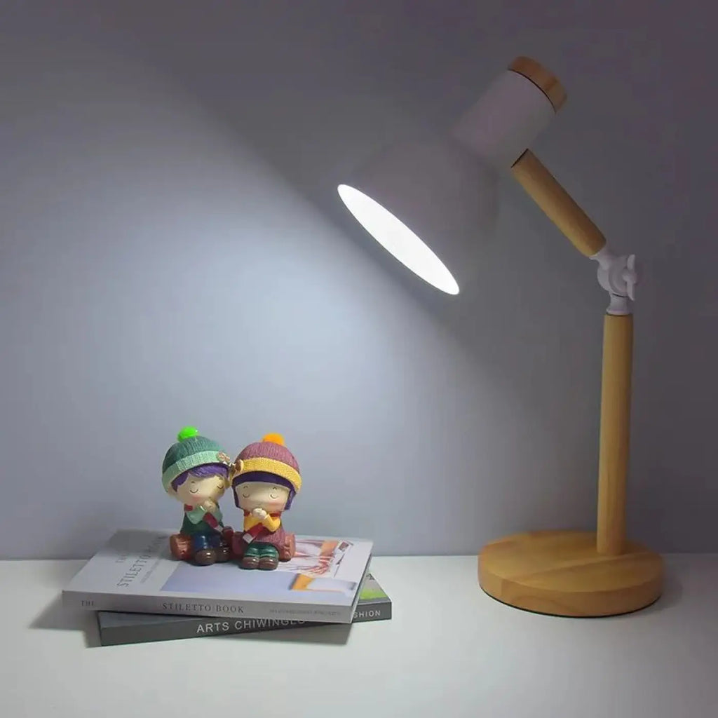Lampe à poser à bras articulé et bois naturel, quatre coloris