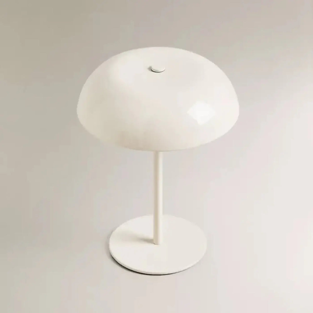 Lampe de table à dôme, silhouette fine, cinq coloris, blanc