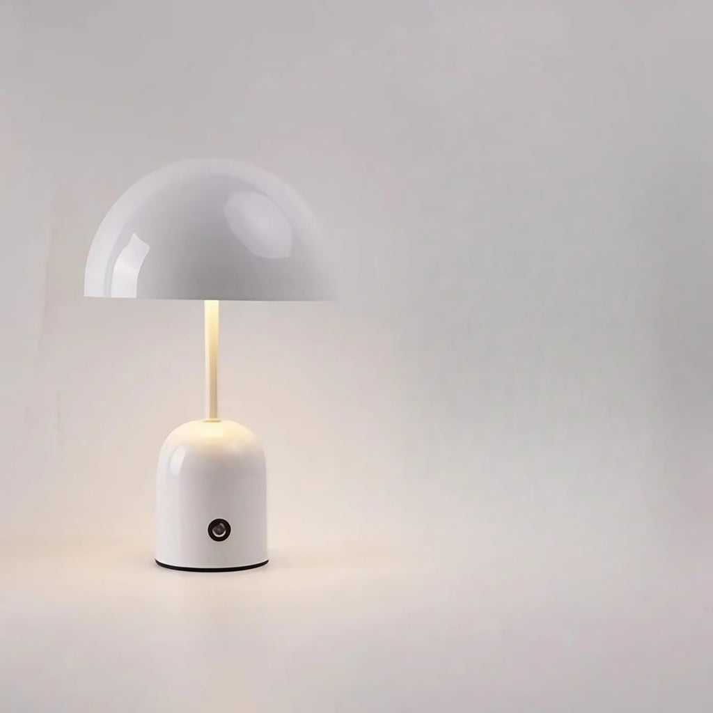 Lampe en métal à abat-jour demi-sphère, huit coloris, blanc
