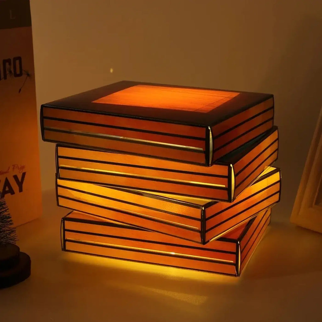 Lampe de table pile de livres, panneaux colorés