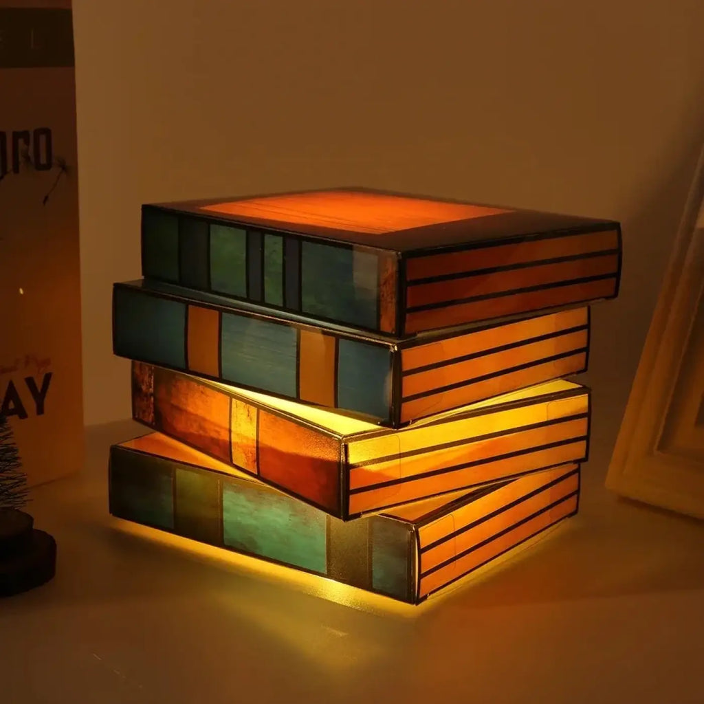 Lampe de table pile de livres, panneaux colorés