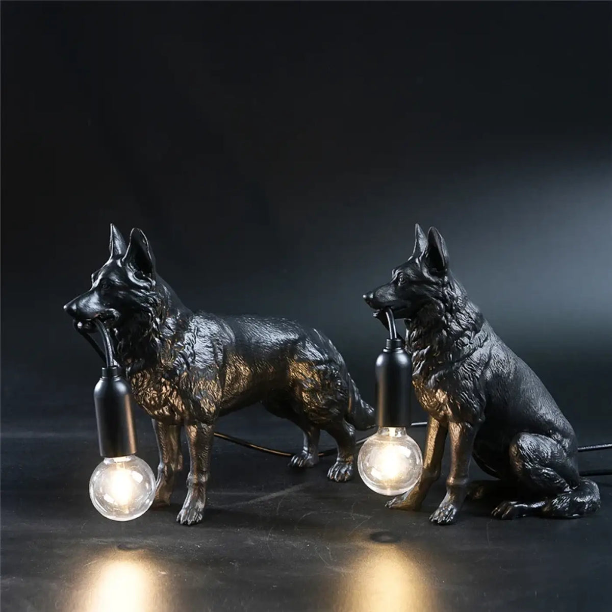 Lampe berger allemand, assis ou debout, blanc ou noir