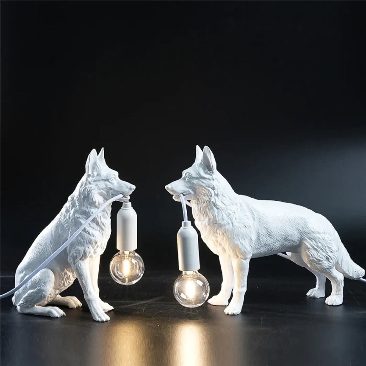 Lampe berger allemand, assis ou debout, blanc ou noir