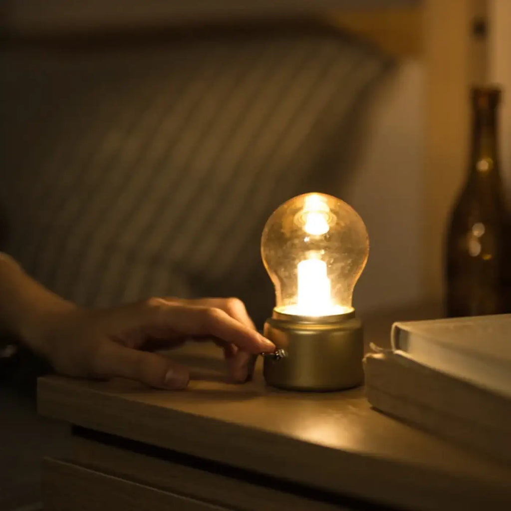 Lampe à poser rétro, ampoule sous cloche ambrée, dorée ou noire