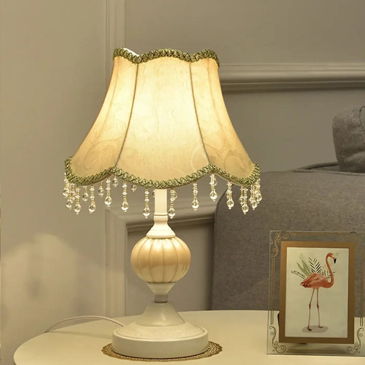 Lampe à poser vintage avec abat-jour en tissu, cinq modèles