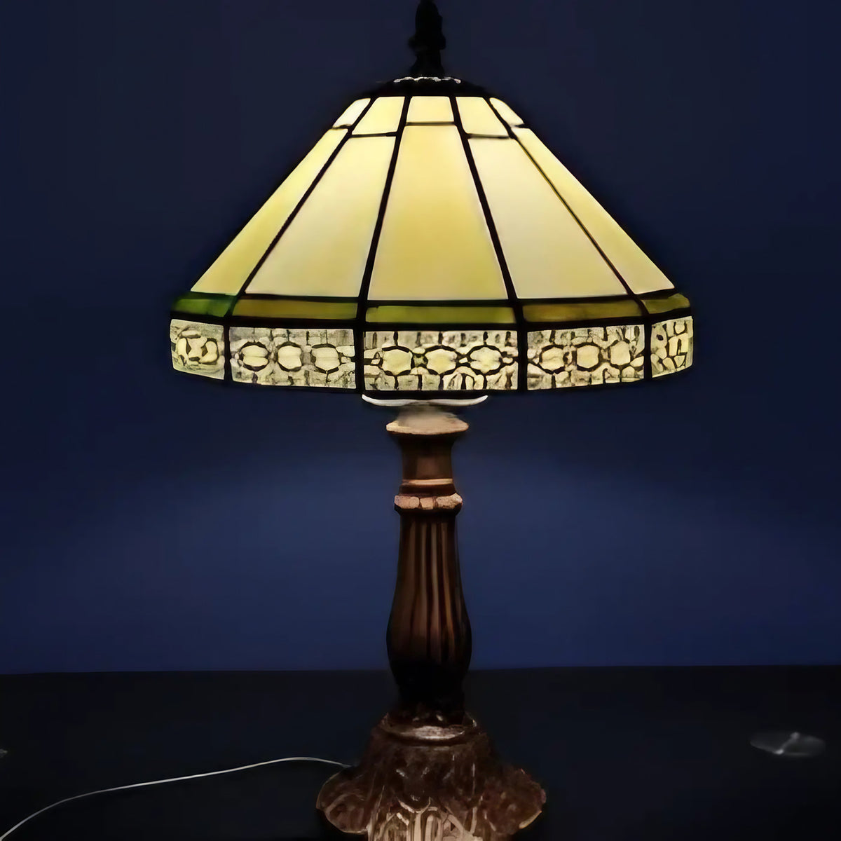 Lampe de chevet vintage au charme rétro
