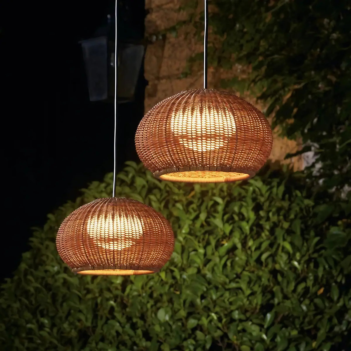 Luminaire extérieur en rotin tissé, quatre tailles S à XL