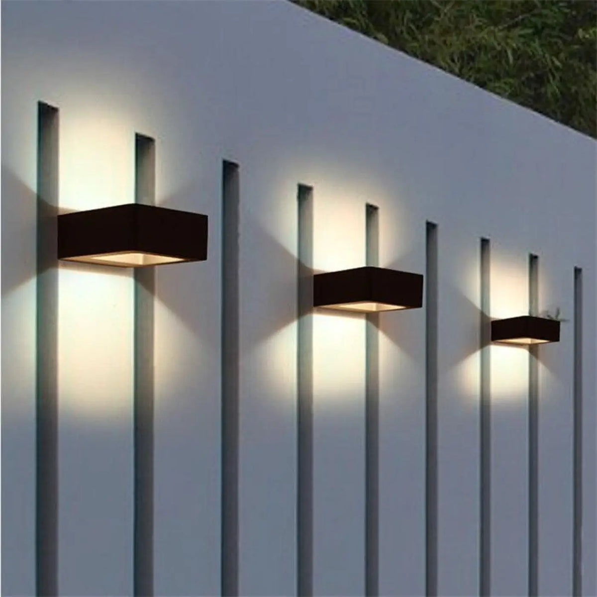 Applique extérieure élégante pour porte d'entrée