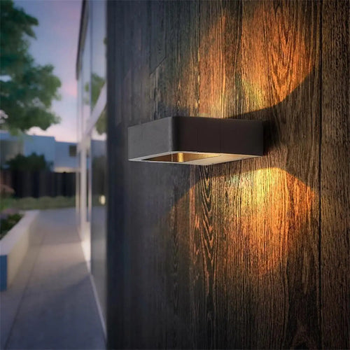 Applique extérieure élégante pour porte d'entrée