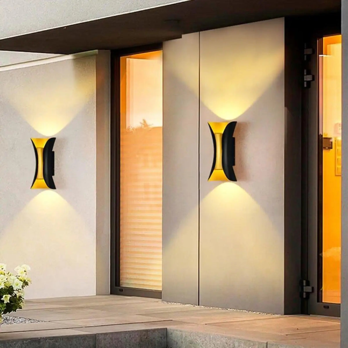 Luminaire extérieur design, noir ou blanc avec intérieur contrasté