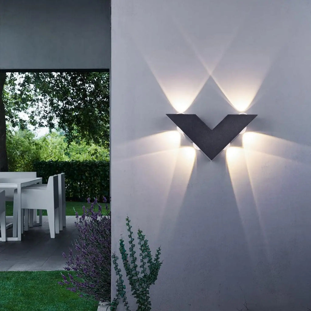 Luminaire extérieur design pour façade, terrasse et entrée