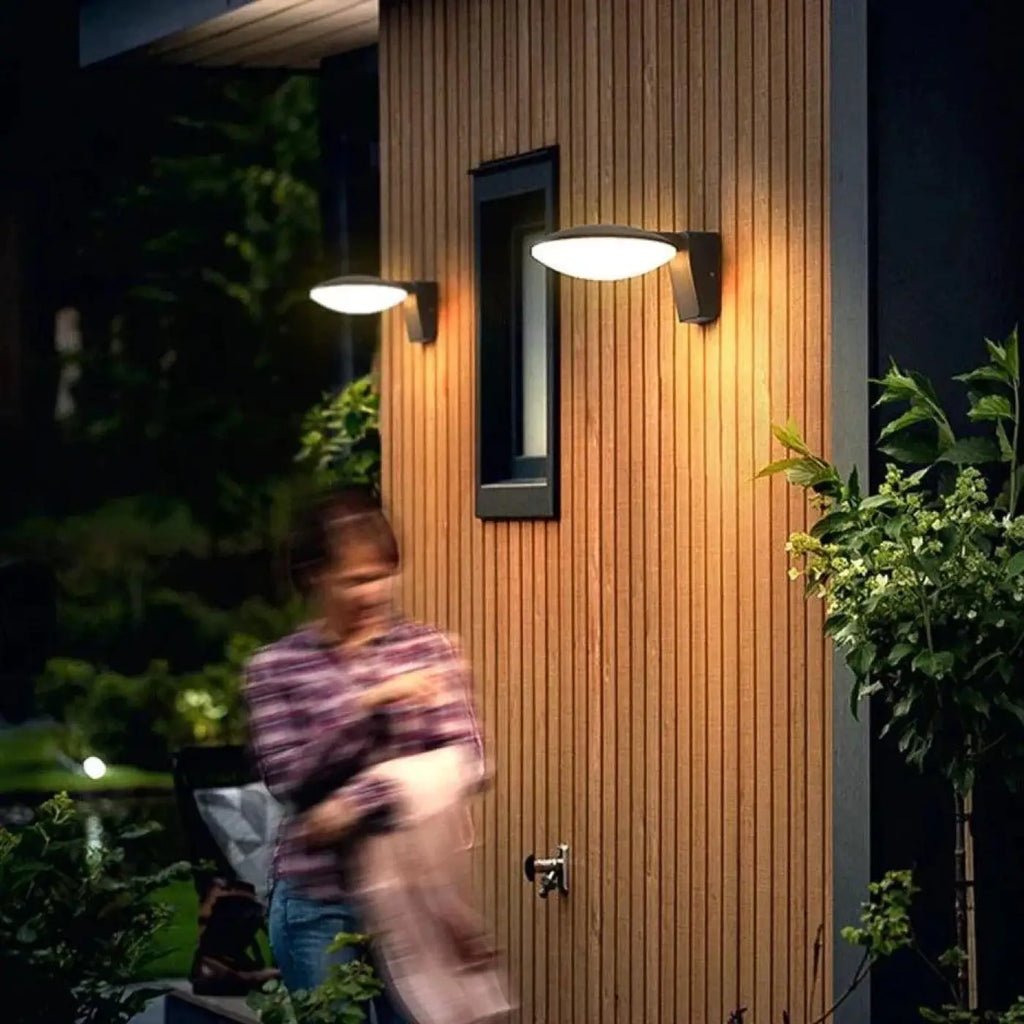 Luminaire extérieur solaire, sans raccordement