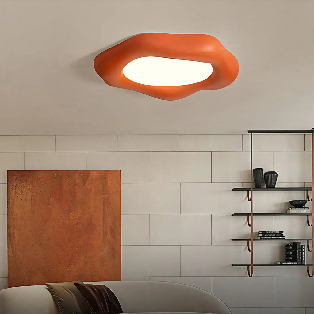 Plafonnier asymétrique aux courbes douces, quatre coloris