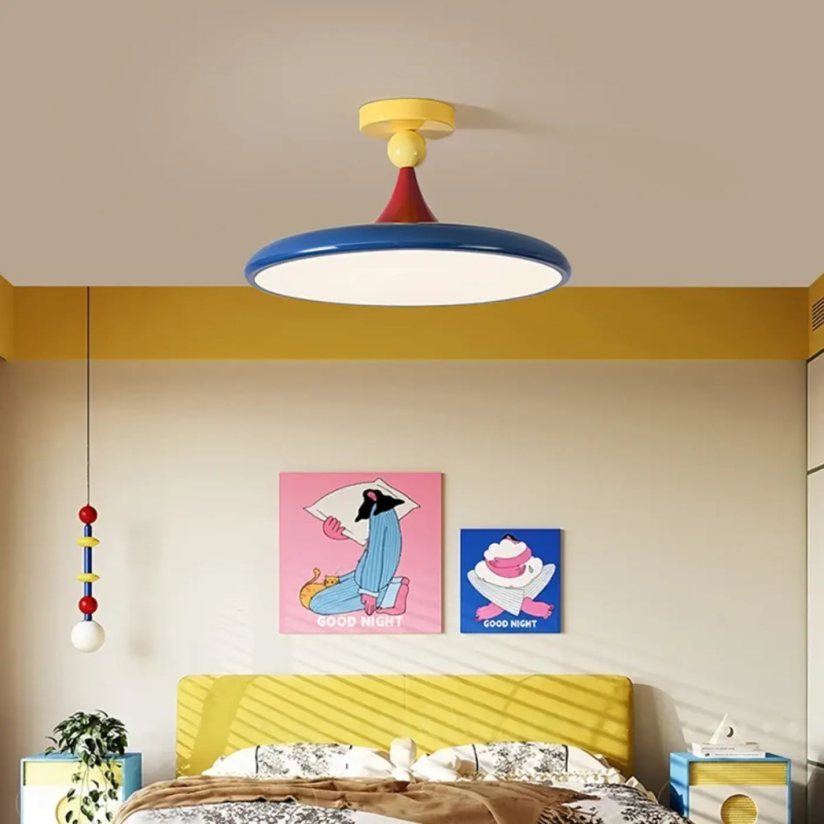 Plafonnier coloré au design moderne, deux modèles