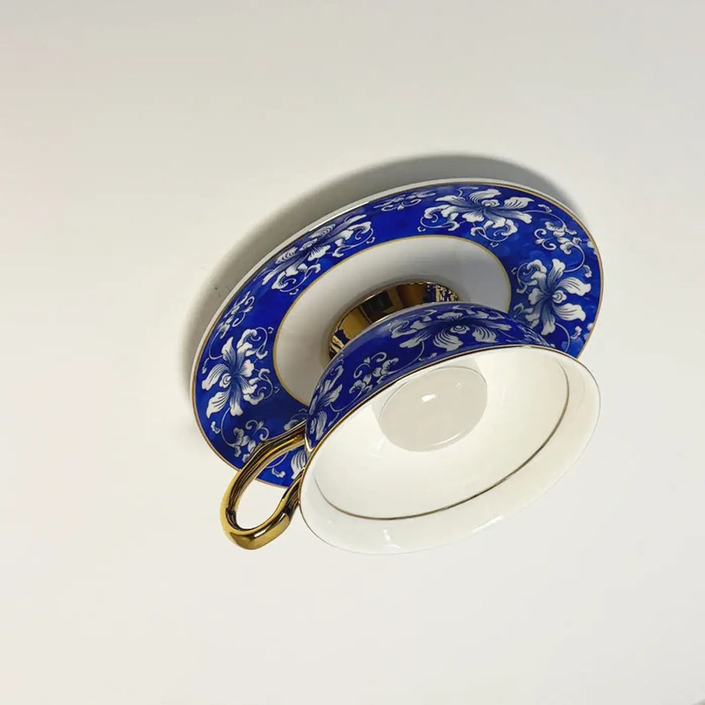 Plafonnier en forme de tasse bleue, luminaire original