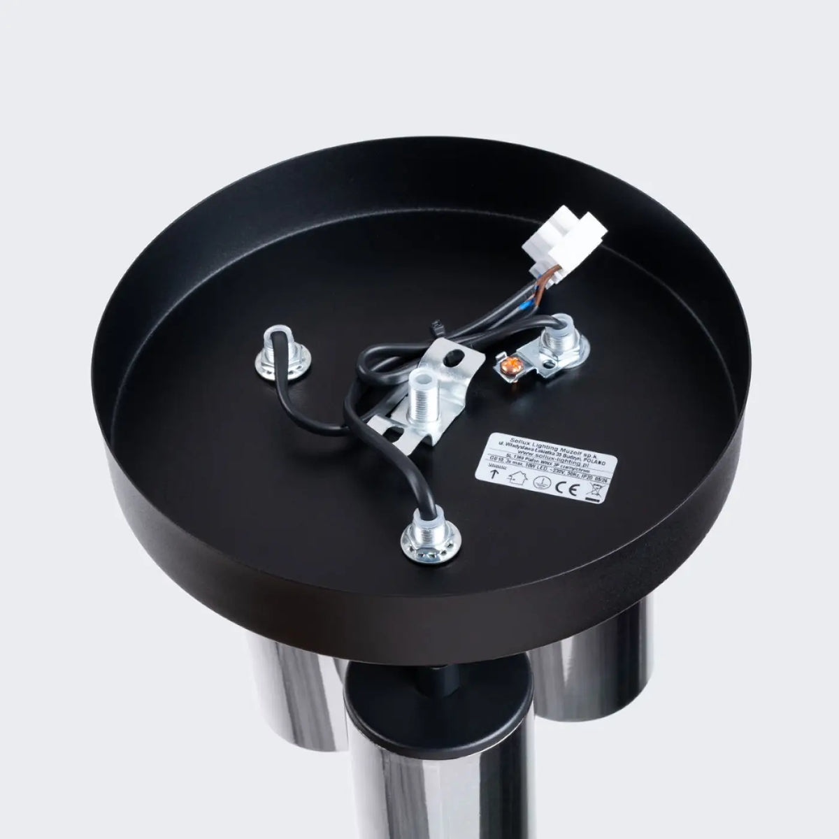 Plafonnier 3 spots orientables noir et chrome, rosace ronde