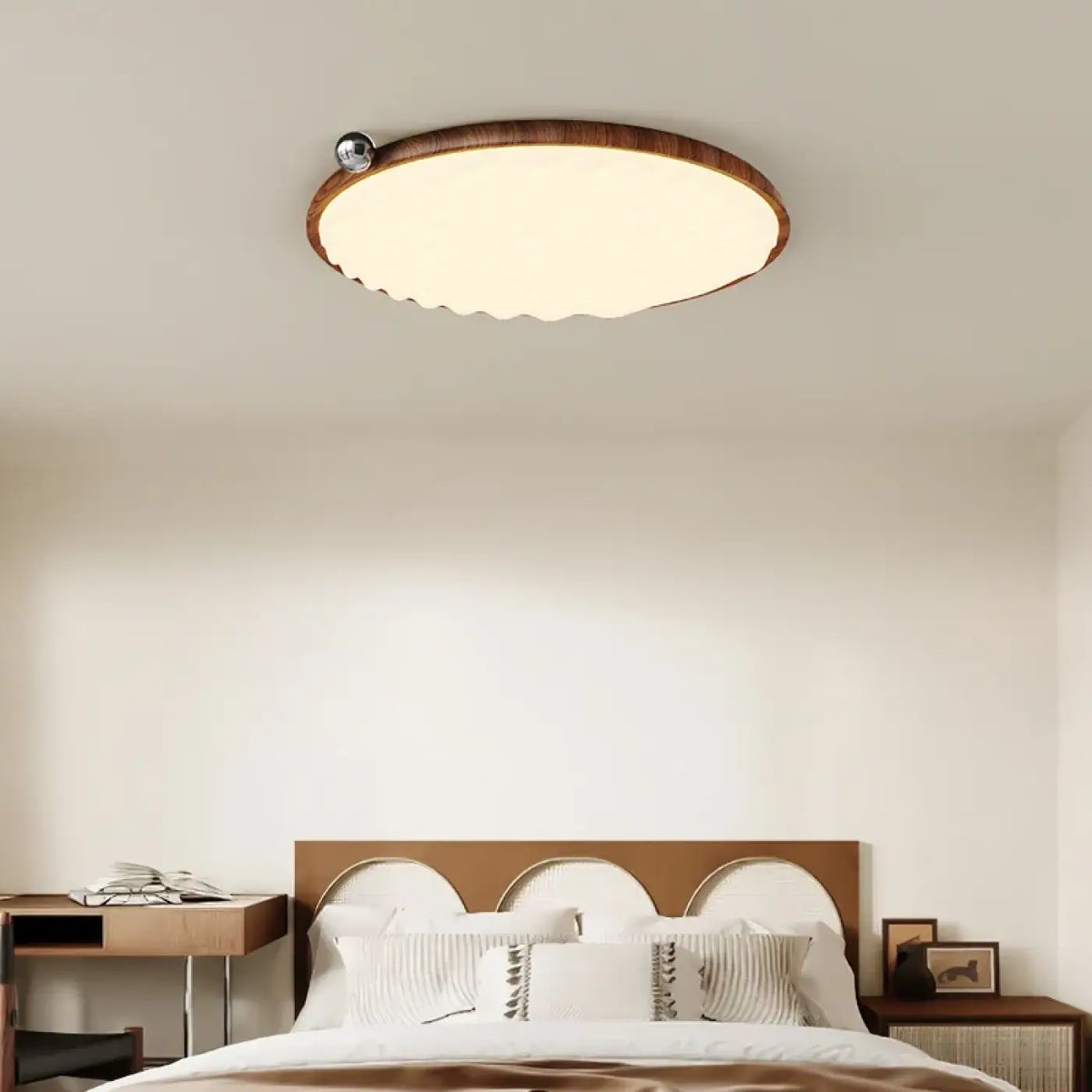 Plafonnier LED en bois, coloris vert ou argenté, tailles S ou M