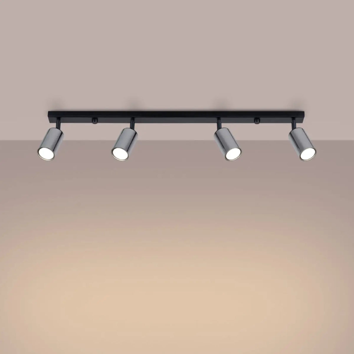 Plafonnier 4 spots orientables noir et chrome, rampe de 82 cm