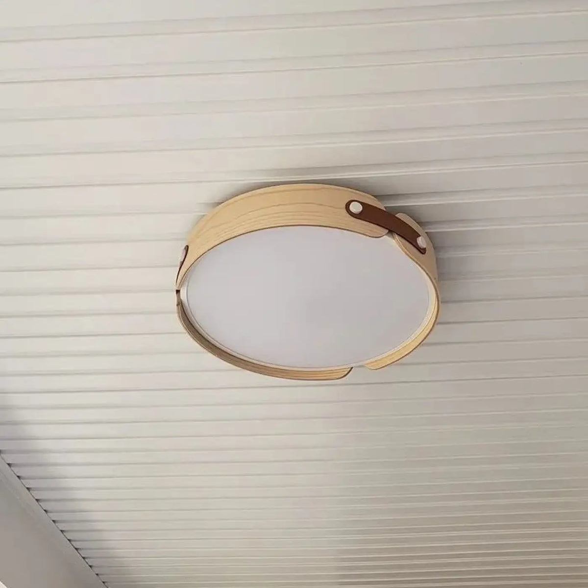Plafonnier rond en bois à sangles décoratives, LED, trois tailles, beige