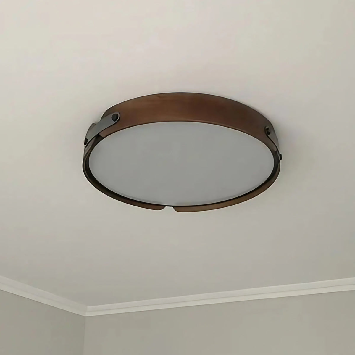 Plafonnier rond en bois à sangles décoratives, LED, trois tailles, marron