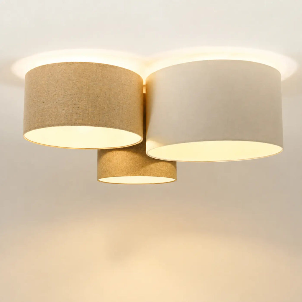 Plafonnier 3 abat-jour en tissu moutarde, beige, crème et écru