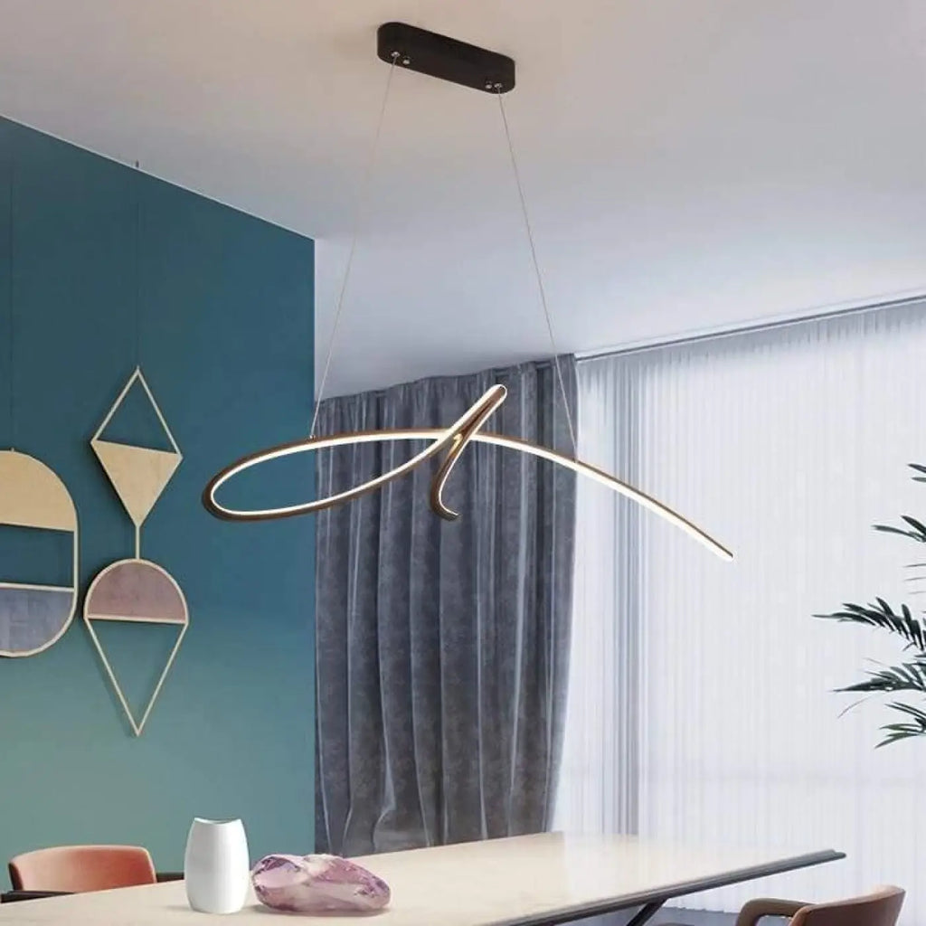 Suspension design à l'allure moderne pour salon et salle à manger