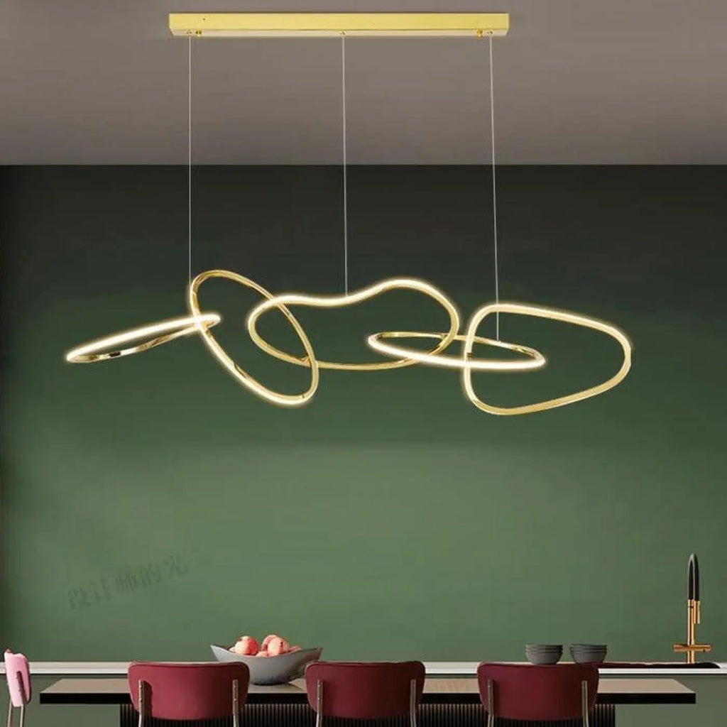 Suspension design moderne aux lignes géométriques