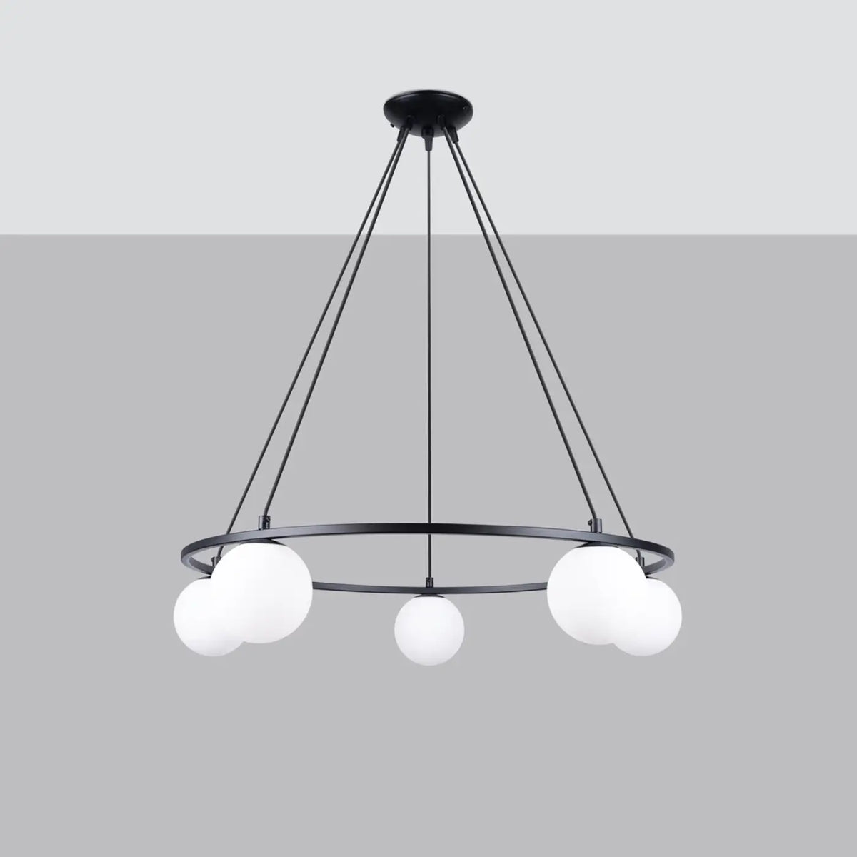 Suspension cercle en acier noir à globes en verre opale, 3 ou 5