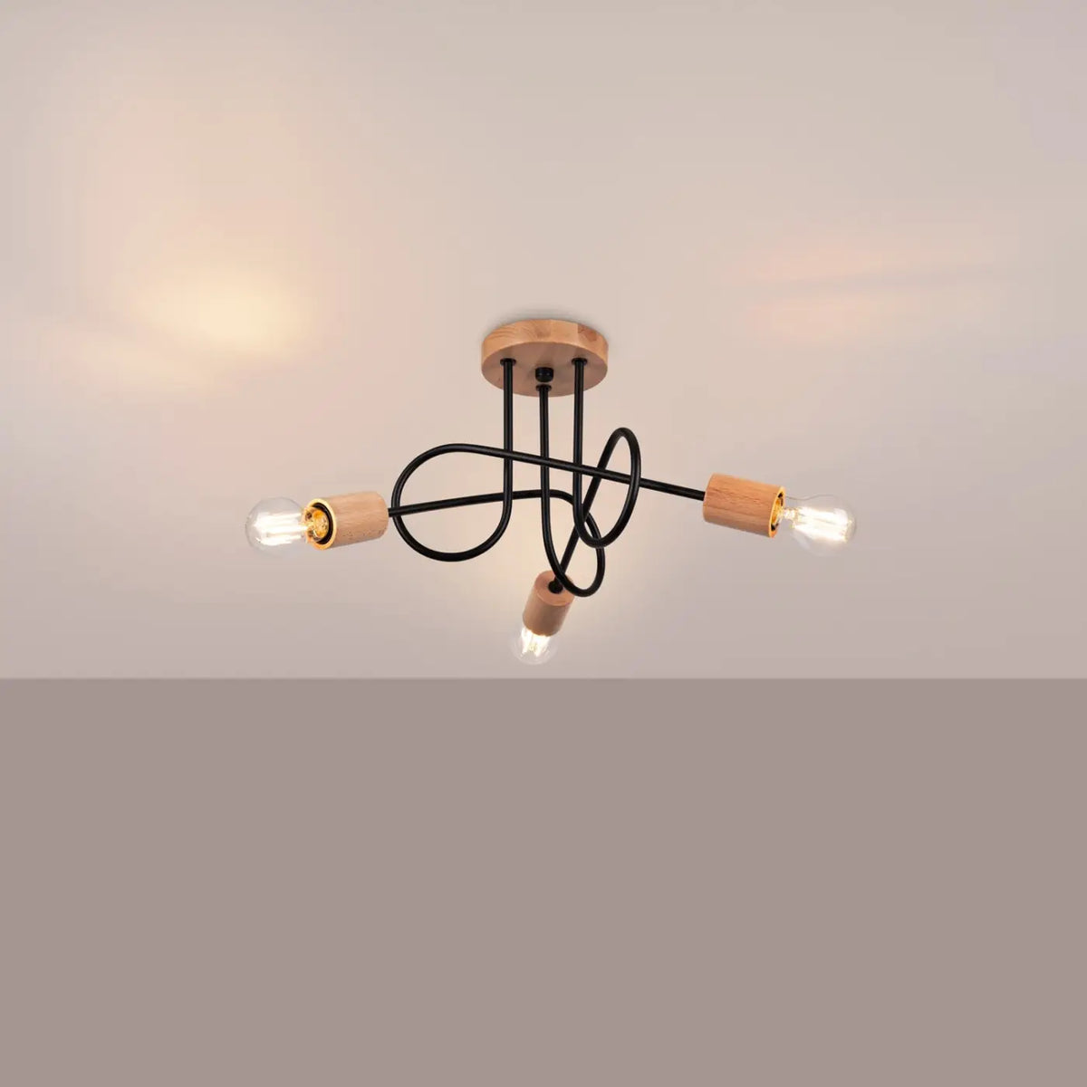 Plafonnier à bras en boucles d'acier et douilles en bois, E27