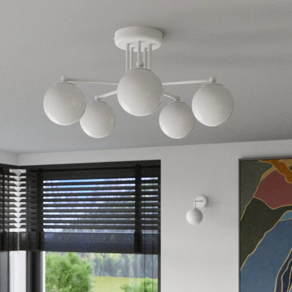 Plafonnier à globes en verre opale sur bras courbes, 3 ou 5