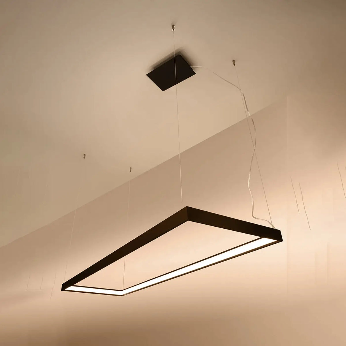 Suspension cadre rectangulaire LED en aluminium, 100 ou 130 cm