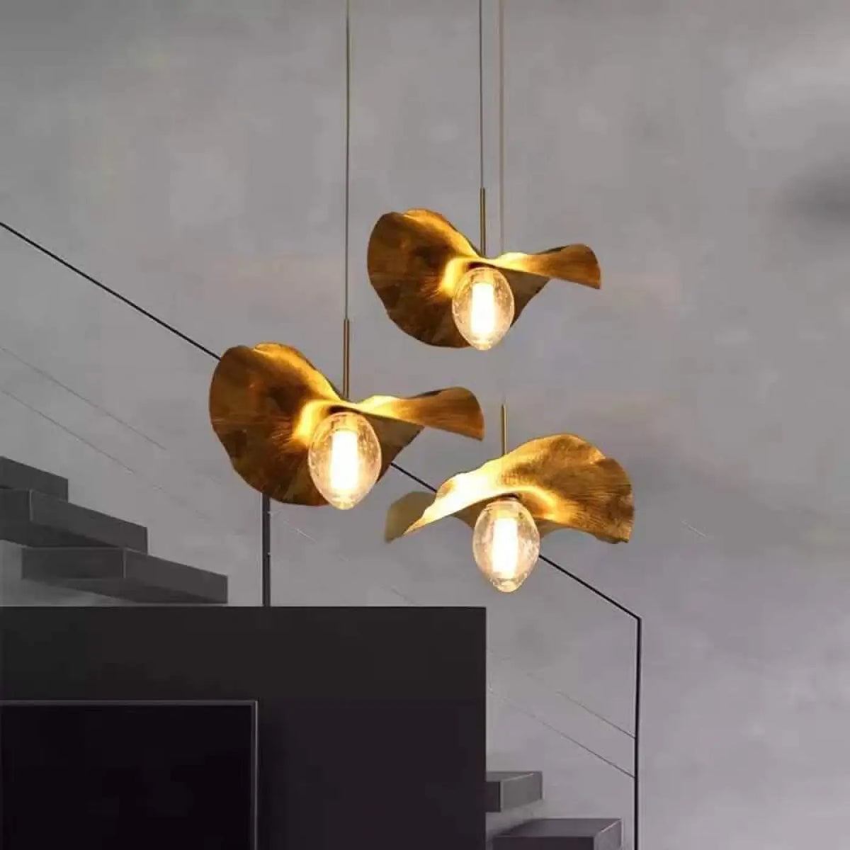 Lustre suspension doré, trois tailles S, M et L