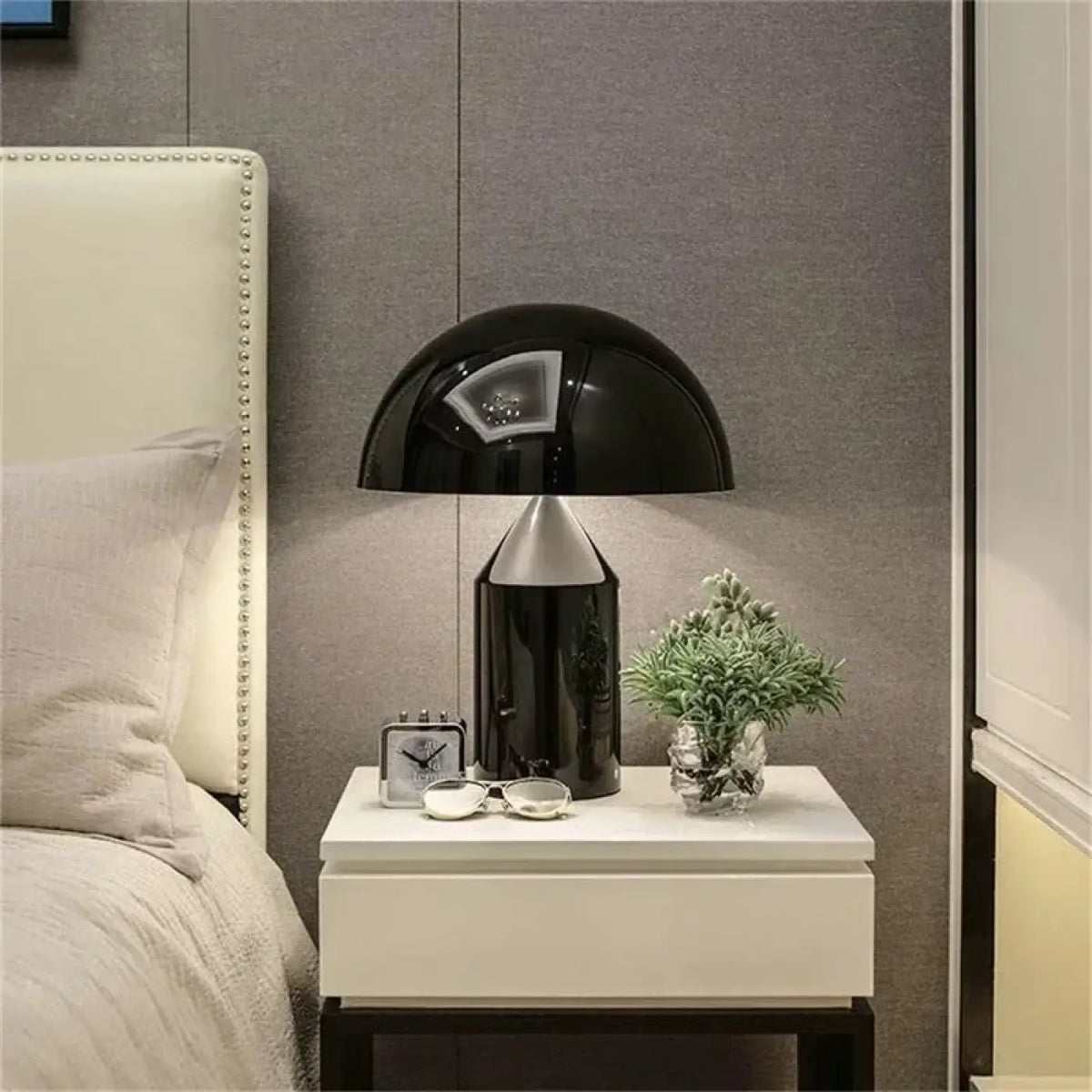 Lampe de table moderne, noire ou dorée, lumière au choix, noir