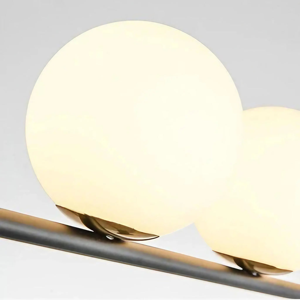 Luminaire de plafond moderne aux lignes épurées