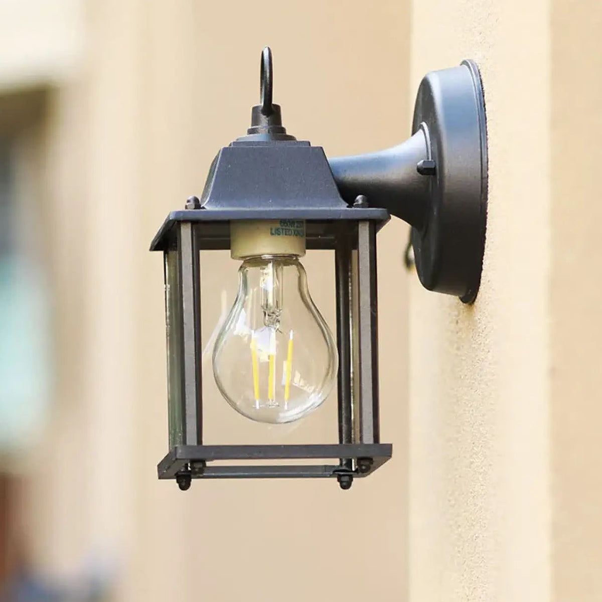 Petit luminaire extérieur noir à ampoule E27