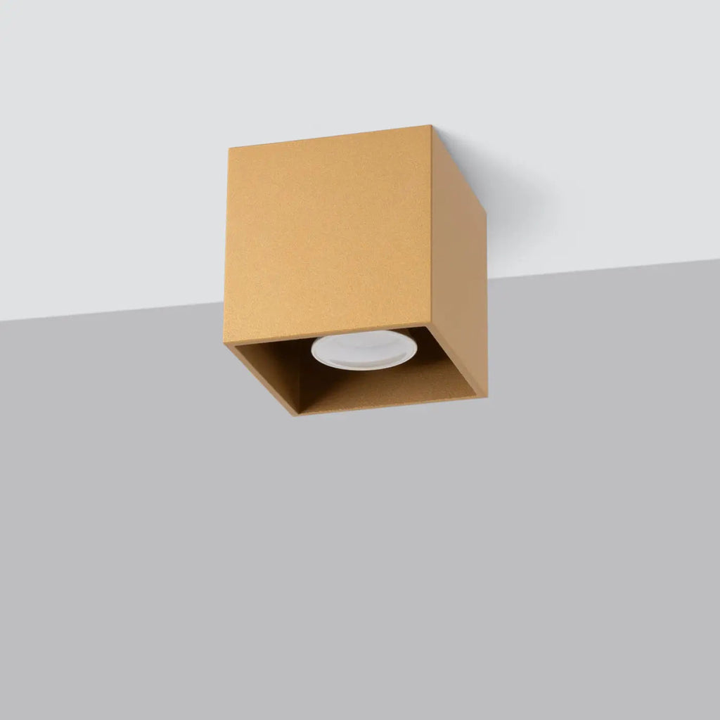 Petit plafonnier cube doré, spot en saillie GU10