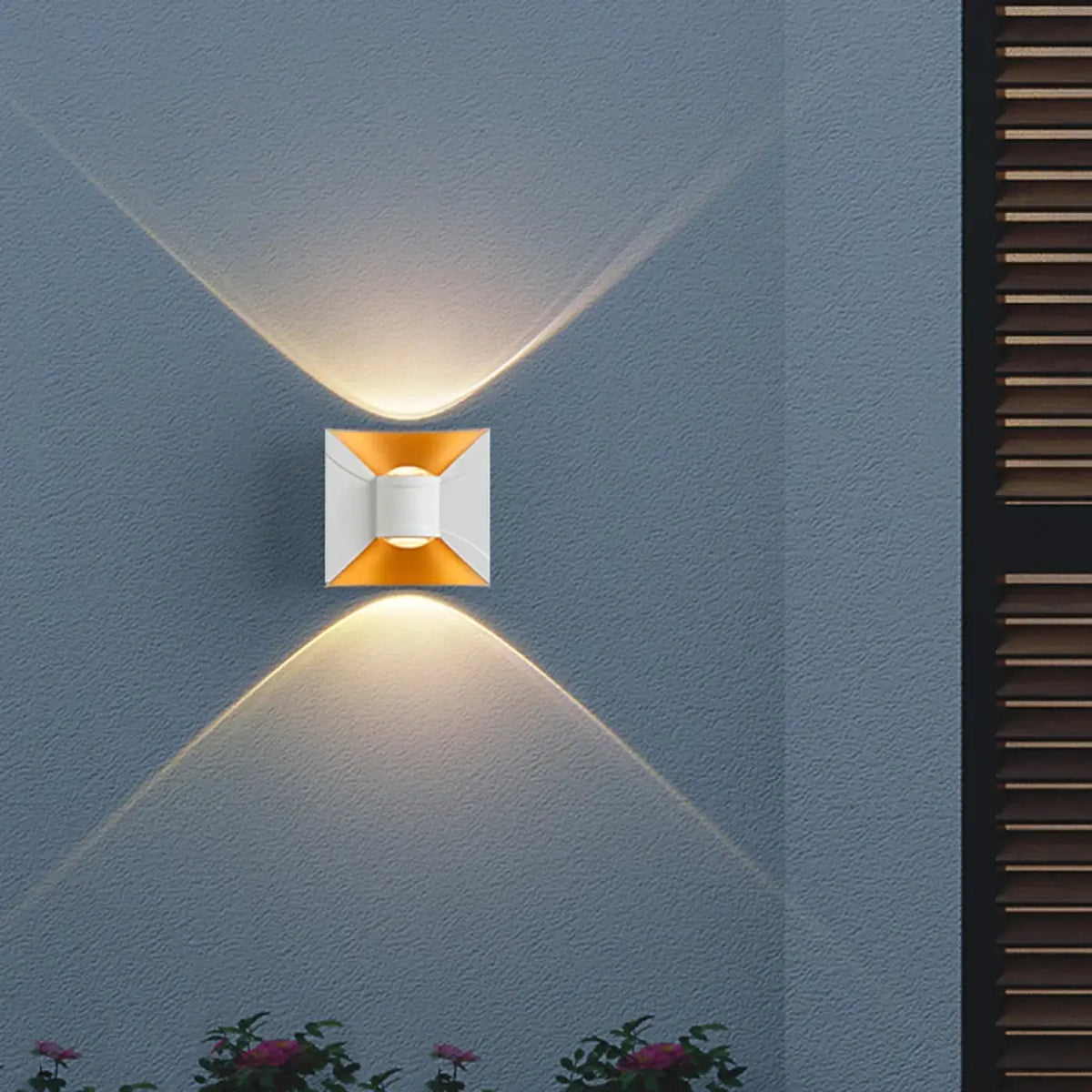 Petite applique extérieure incurvée en aluminium, noir ou blanc, blanc