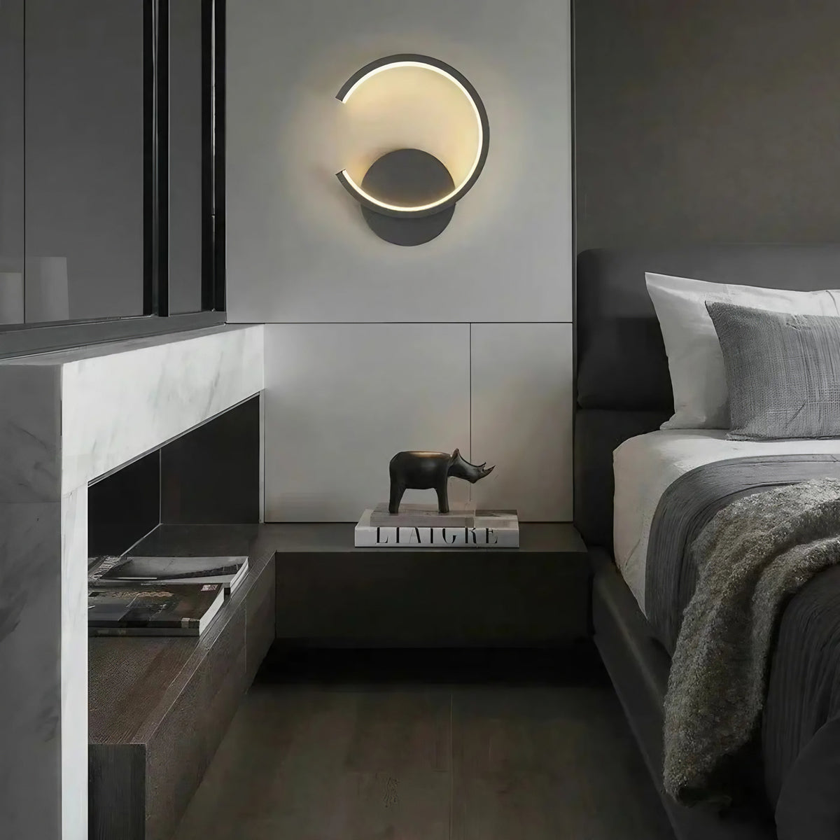 Petite applique LED murale en arc, trois coloris
