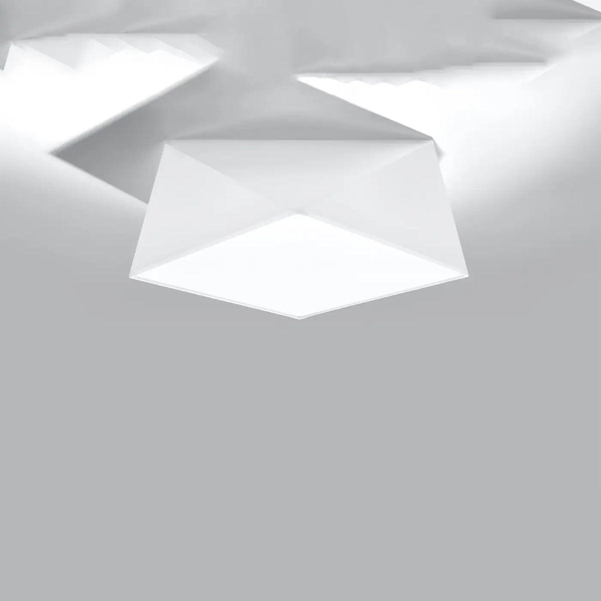Plafonnier géométrique à facettes façon origami, trois tailles, blanc