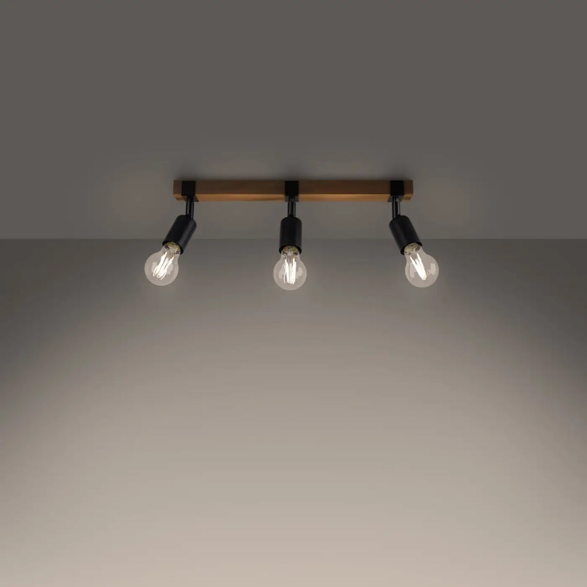 Plafonnier barre en bois et douilles noires, ampoules apparentes