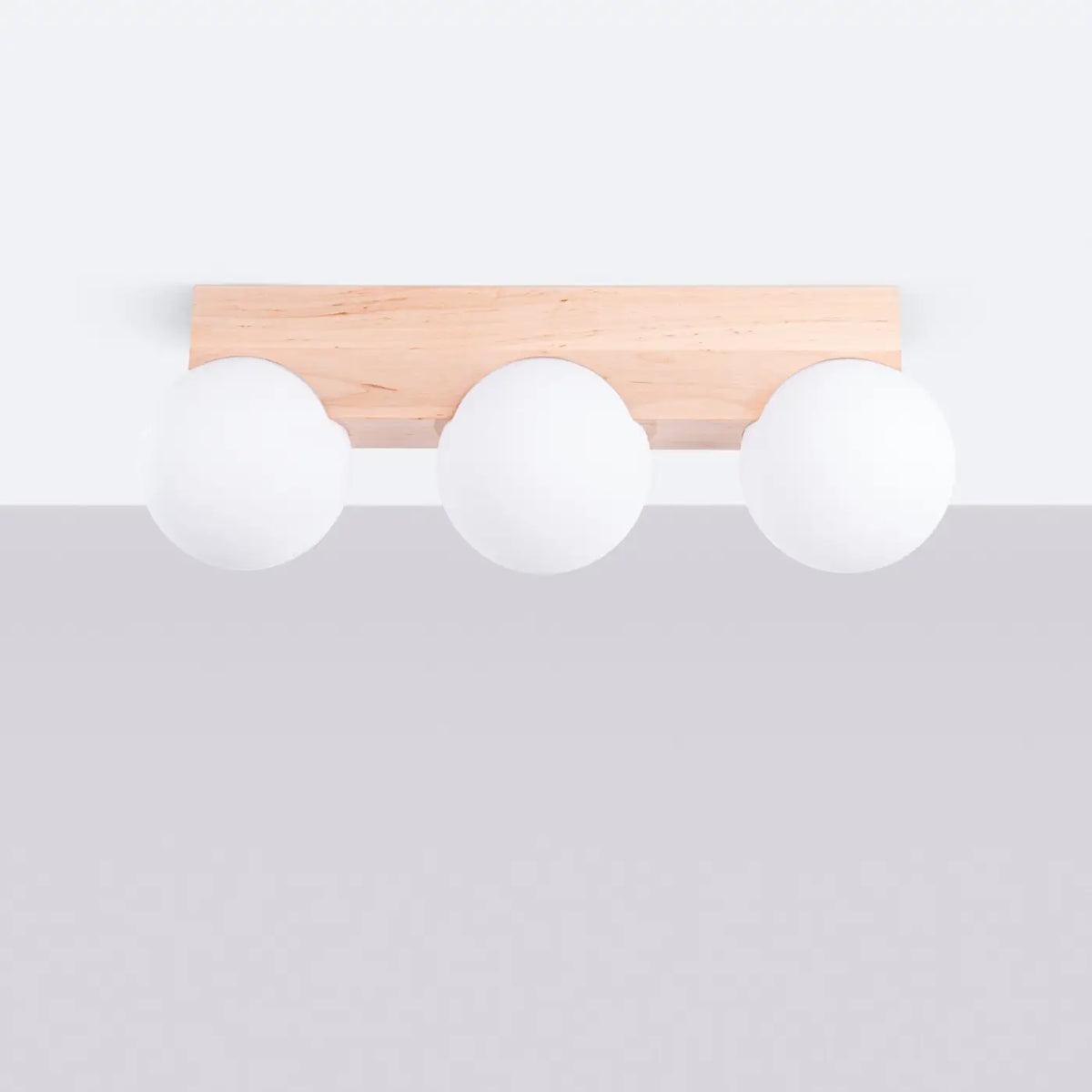 Plafonnier barre en bois et globes en verre opale, 2 à 4 sources