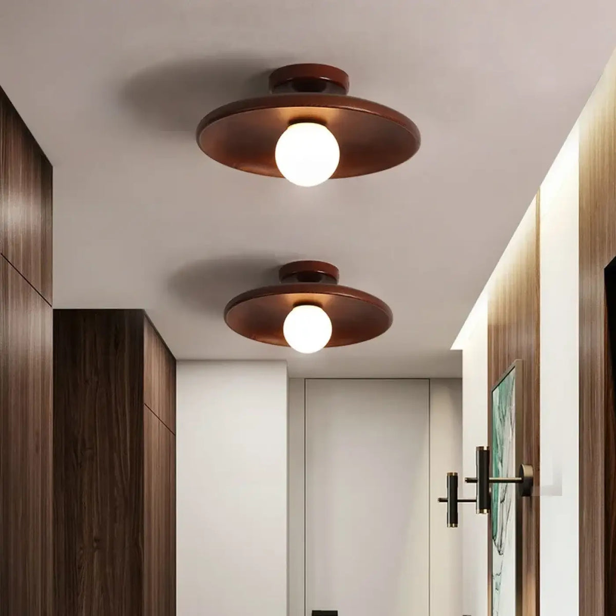 Plafonnier en bois avec globe rond central, beige ou marron, marron